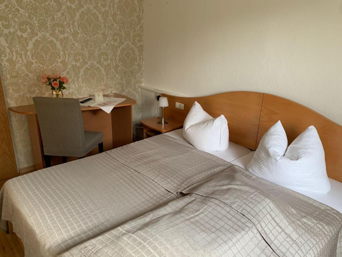 Hotel & Restaurant Rosenhof Bergen  Extérieur photo